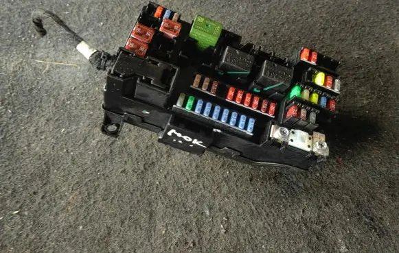 Opel Mokka Fuse module