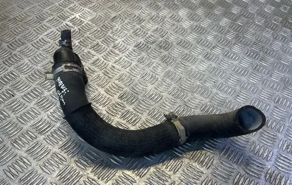 Toyota Avensis T270 Water drain line hose 