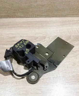 BMW 5 E39 Tailgate window lock/catch/latch 8355127