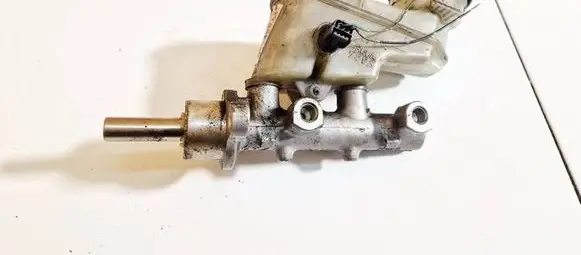 Honda Accord Master brake cylinder