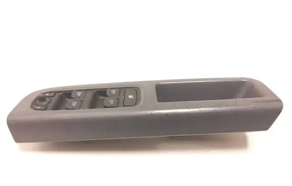Volvo V50 Electric window control switch 8679474