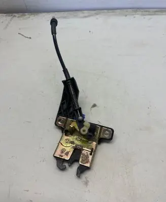 Audi A4 S4 B6 8E 8H Tailgate/trunk/boot lock/catch/latch 8E5827505A