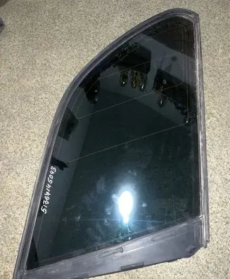 BMW 5 E39 Rear side window 51367145043