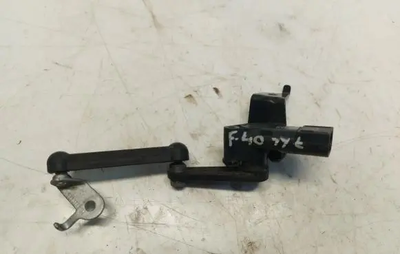 BMW 1 F40 Rear height level sensor lever 6895466