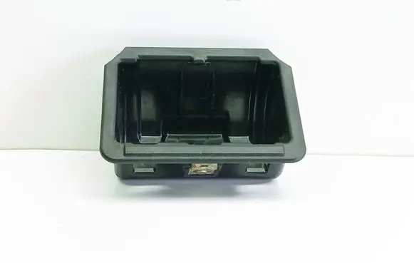 Toyota RAV 4 (XA20) Car ashtray 7413528020