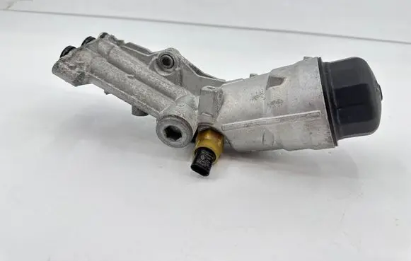 Land Rover Evoque II Oil filter mounting bracket K4D36714C77EA
