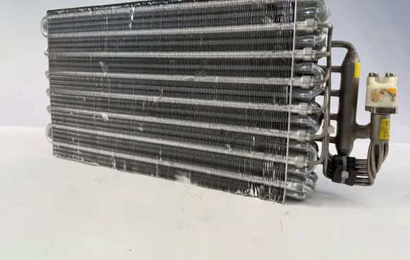 BMW 8 E31 Air conditioning (A/C) radiator (interior) 64118391277