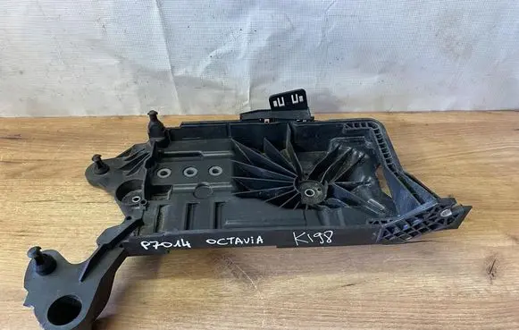 Skoda Octavia Mk4 Battery tray 5WA915331