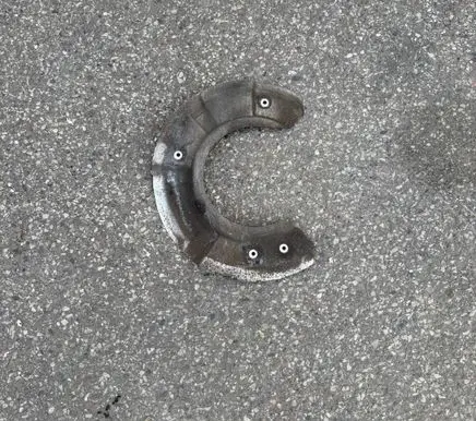 BMW 5 F10 F11 Front brake disc dust cover plate 6775266