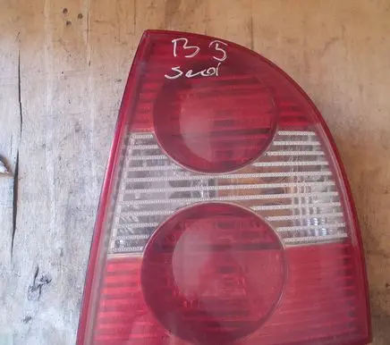 Volkswagen PASSAT B5.5 Rear/tail lights 28408014
