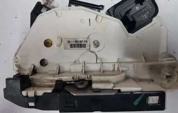 Volkswagen Golf VI Front door lock 5K1837015IAUTOPI 5K1837015