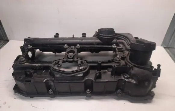 BMW 3 F30 F35 F31 Rocker cam cover 7588412 15265812 7633630