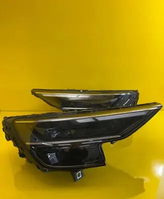 Audi Q8 Headlight/headlamp 4M8941011