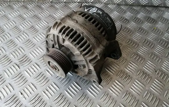 Audi A6 S6 C4 4A Generator/alternator 046903015F 0123510028