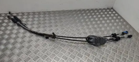 Toyota Verso Gear shift cable linkage