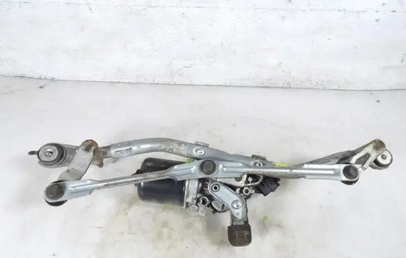 Front wiper linkage and motor