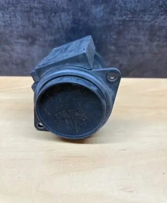 Audi A4 S4 B5 8D Mass air flow meter 71822101 074906461