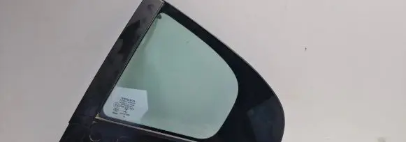 Volvo S60 Rear vent window glass 43R001565 0CPNN0009 DT459AS2M540