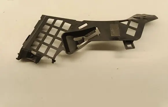 Mercedes-Benz CLA C117 X117 W117 Front bumper mounting bracket A1178850800