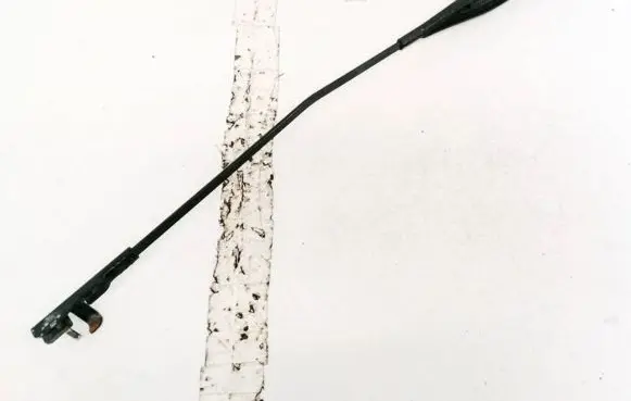 Ford Focus Front wiper blade arm 4M5117526CB