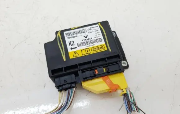 Renault Megane III Airbag control unit/module 285586254R