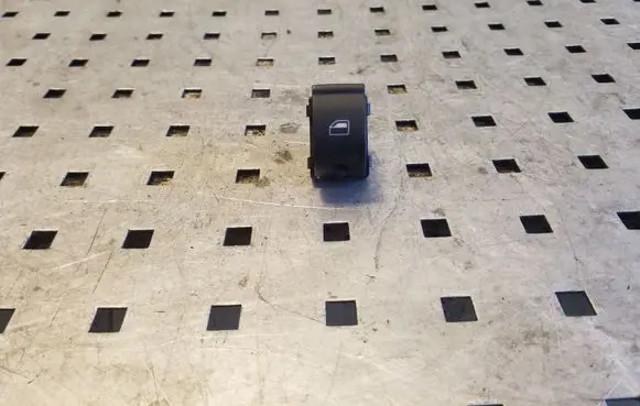 Seat Exeo (3R) Electric window control switch 8E0959855A