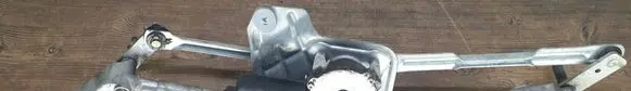 Volvo XC90 Front wiper linkage and motor 8659968 37182409