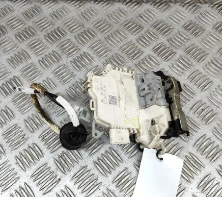 Audi Q5 SQ5 Rear door lock 8K0839015C