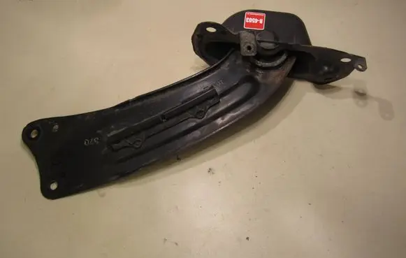 Volkswagen PASSAT B6 Rear upper control arm/wishbone 3C0505225A