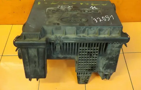 Ford Transit Air filter box 