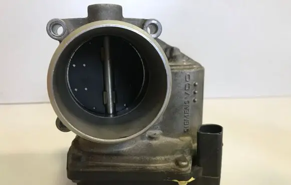Audi A4 S4 B8 8K Throttle valve 06F133062G A2C53044094