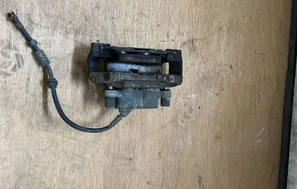 Volvo XC60 Front brake caliper