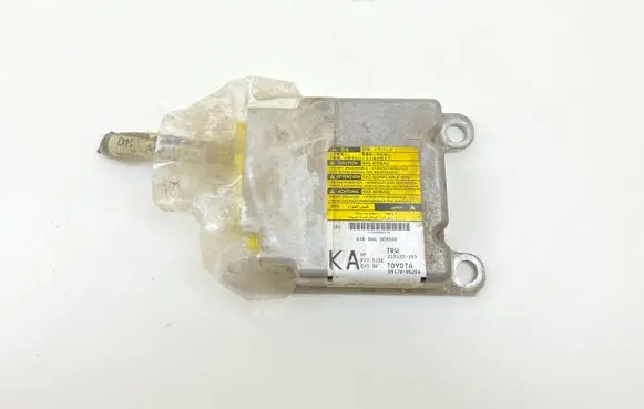 Toyota Avensis T270 Airbag control unit/module 219122103 8917005250