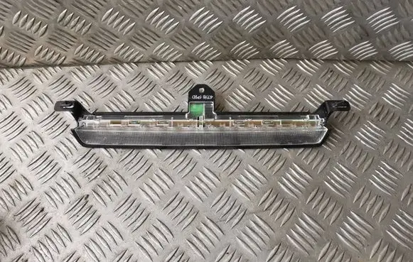 Volvo XC70 Third/center stoplight 8658948