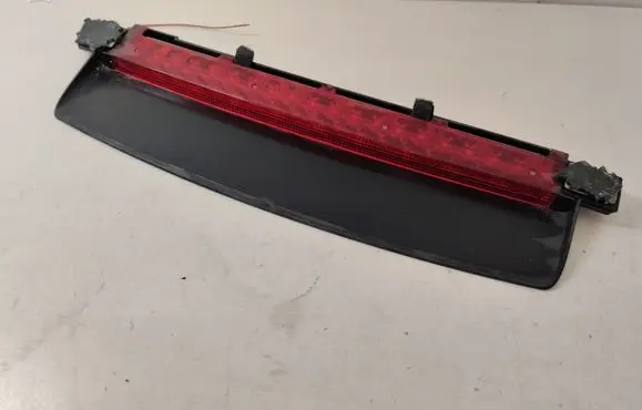 Audi A6 S6 C6 4F Third/center stoplight 4F5945097