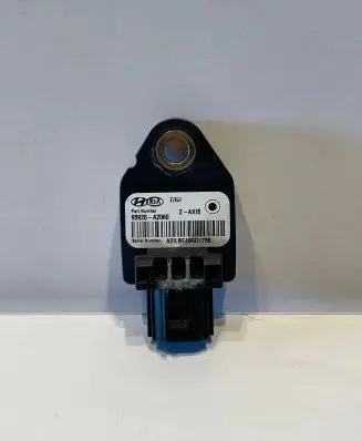 KIA Ceed Airbag deployment crash/impact sensor 95920-A2060