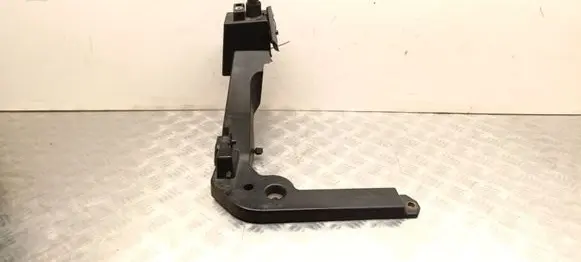 Volvo XC40 Fender mounting bracket 32234762