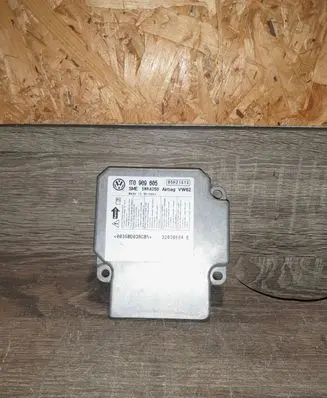Volkswagen Touran I Airbag control unit/module 1T0909605 5WK43150