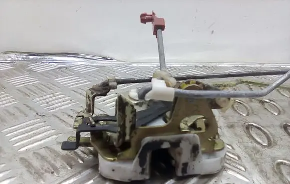 KIA Sportage Front door lock