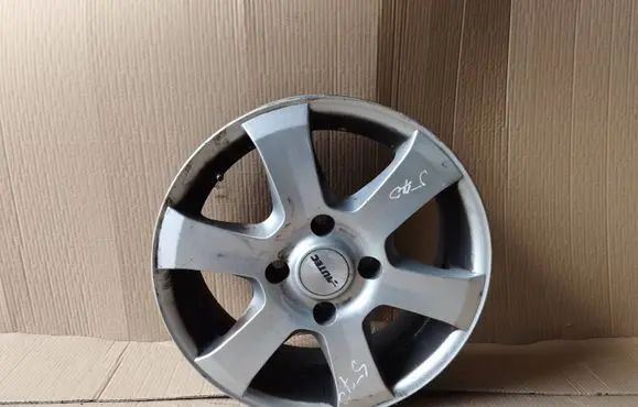 KIA Carens I R15 alloy rim KBA45909