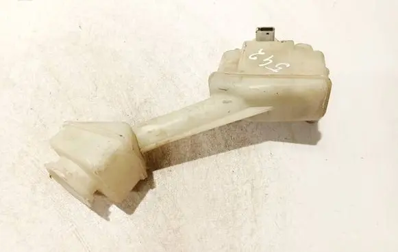 Nissan Primera Brake fluid reservoir 