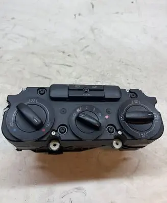 Volkswagen Golf V Climate control unit 74730900