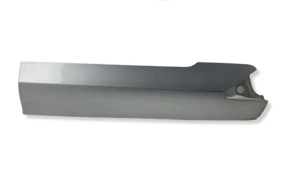 Nissan Quest Rear fender molding trim