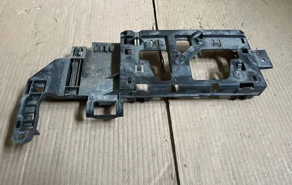 Mercedes-Benz SL R230 Headlight/headlamp mounting bracket A000911087