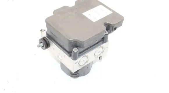 Mercedes-Benz A W176 ABS Pump A0094316612