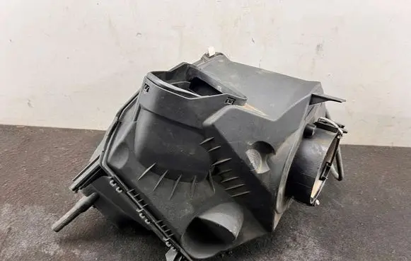 Audi A6 S6 C6 4F Air filter box 059133843B 4F0133837BB