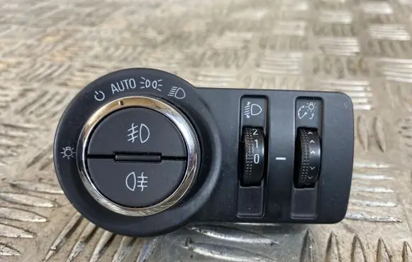 Opel Insignia A Light switch 23197914
