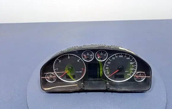 Audi A6 Allroad C5 Speedometer (instrument cluster) 