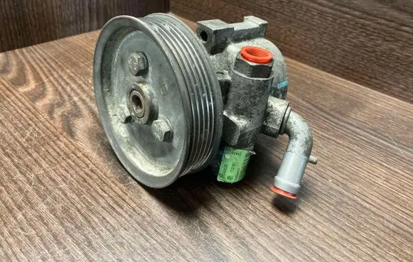 Fiat Fiorino Power steering pump 51894441