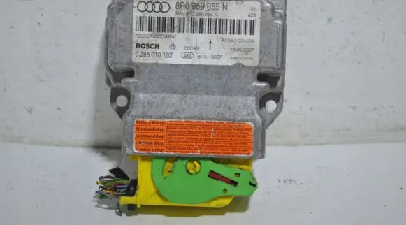 Audi A3 S3 8L Airbag control unit/module 8P0959655N